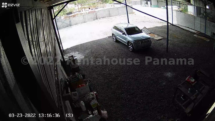 Lot with Semi-Enclosed Warehouse